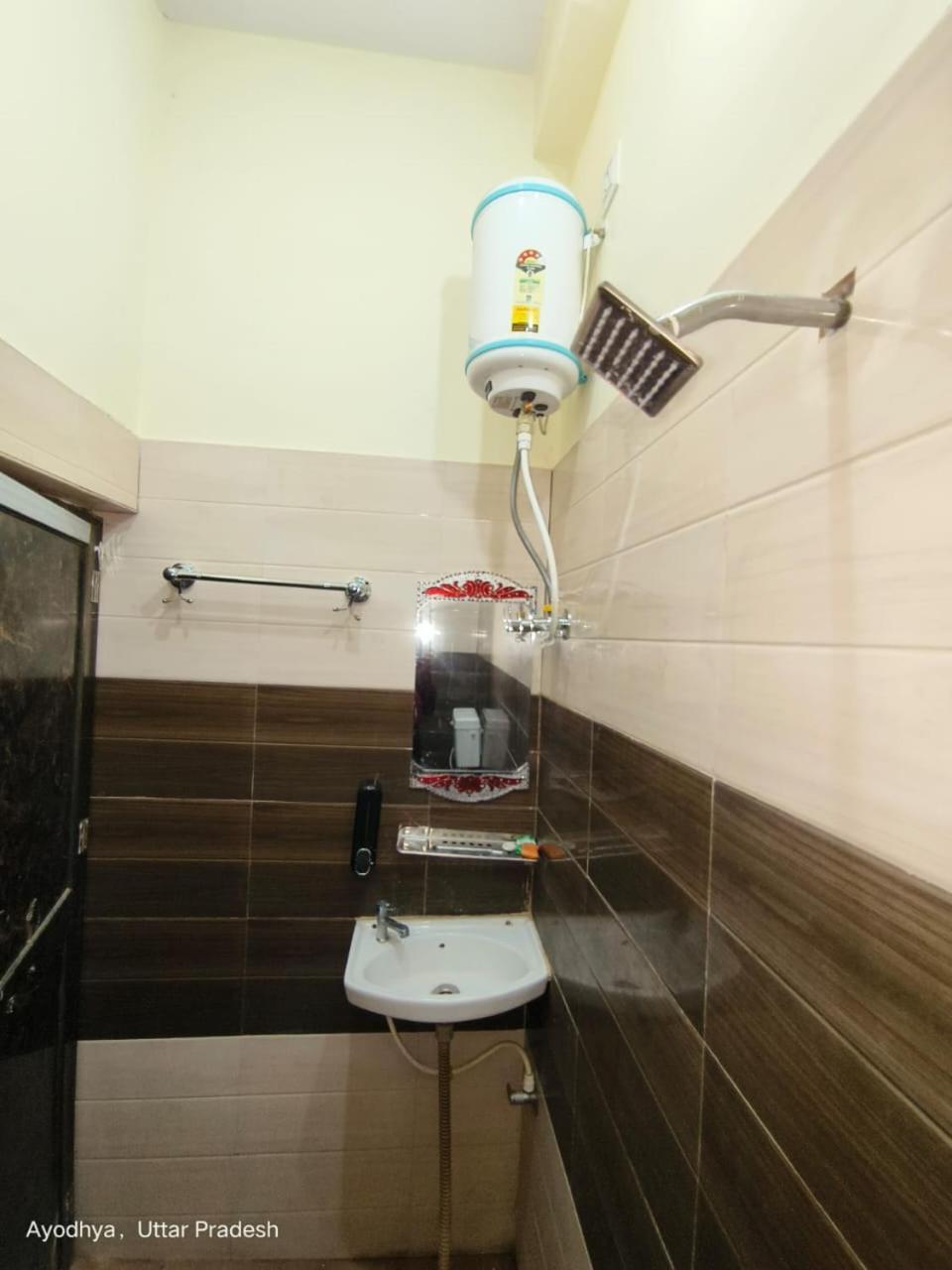 Hotel Shri Ram Bhavan Ayodhya Esterno foto