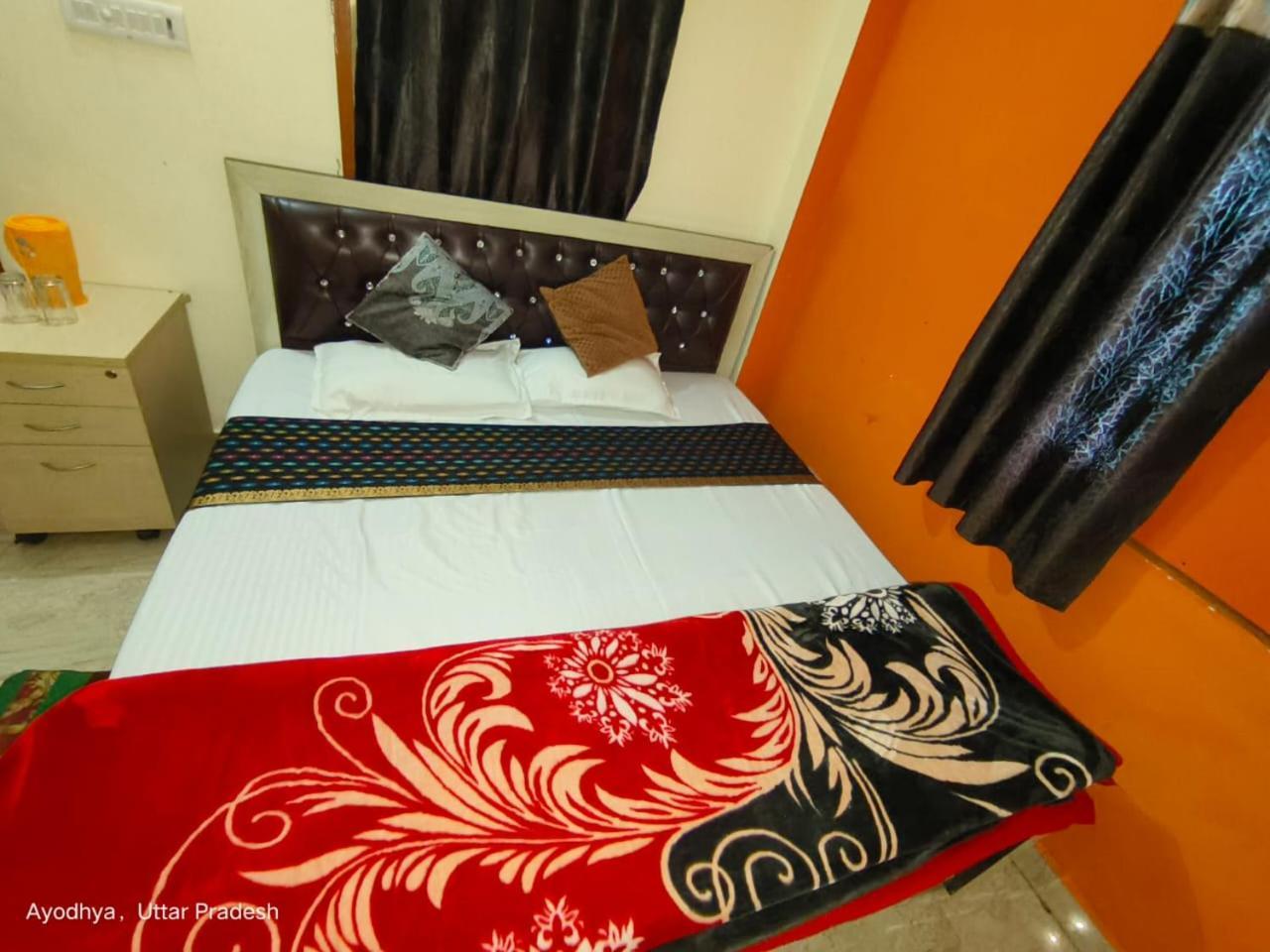 Hotel Shri Ram Bhavan Ayodhya Esterno foto