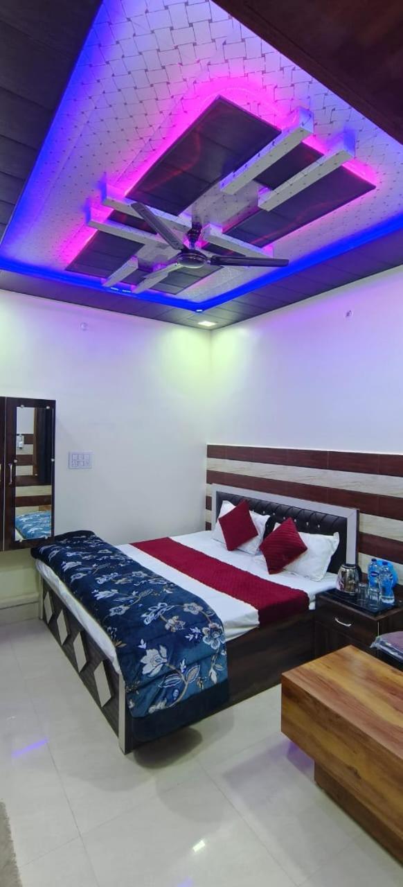 Hotel Shri Ram Bhavan Ayodhya Esterno foto