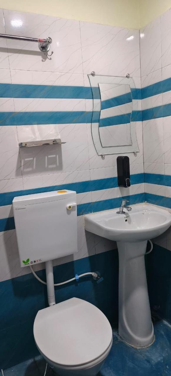 Hotel Shri Ram Bhavan Ayodhya Esterno foto