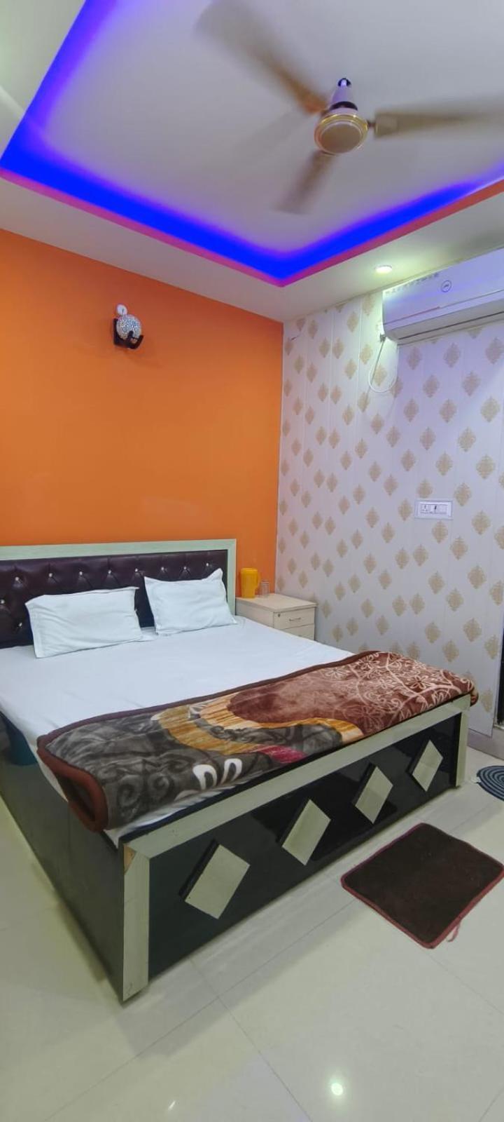 Hotel Shri Ram Bhavan Ayodhya Esterno foto