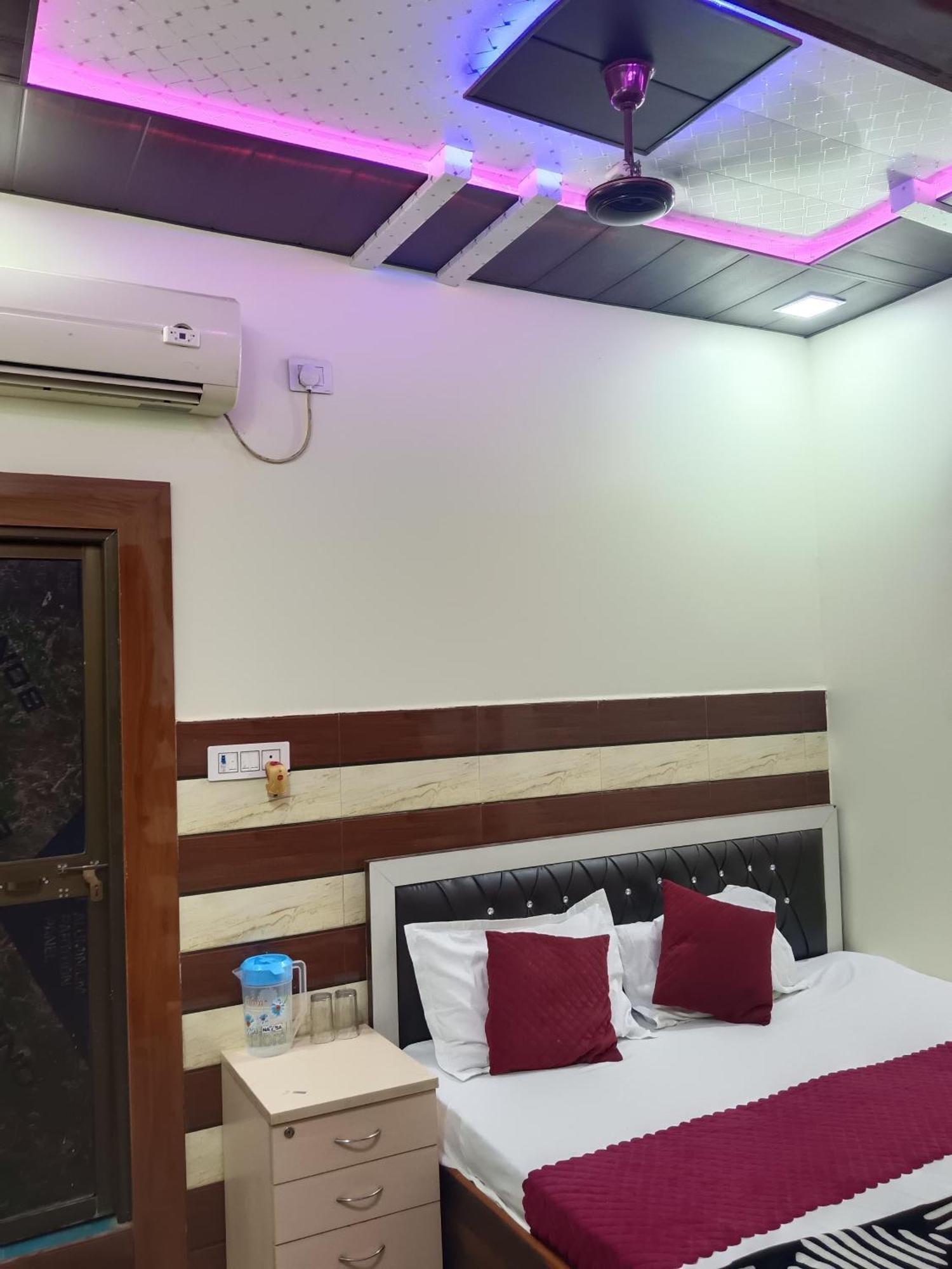 Hotel Shri Ram Bhavan Ayodhya Esterno foto
